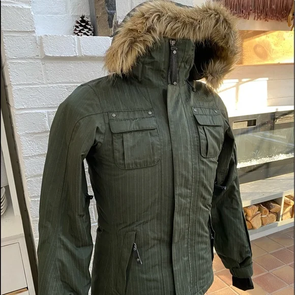 The North Face ski winter coat women’s xs Limited edition army green